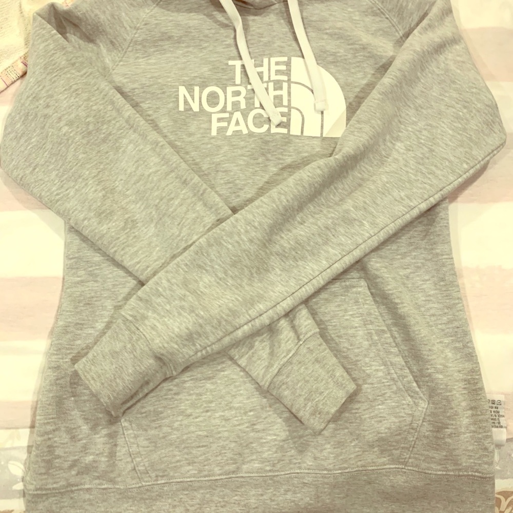 North Face hoodie hardly worn